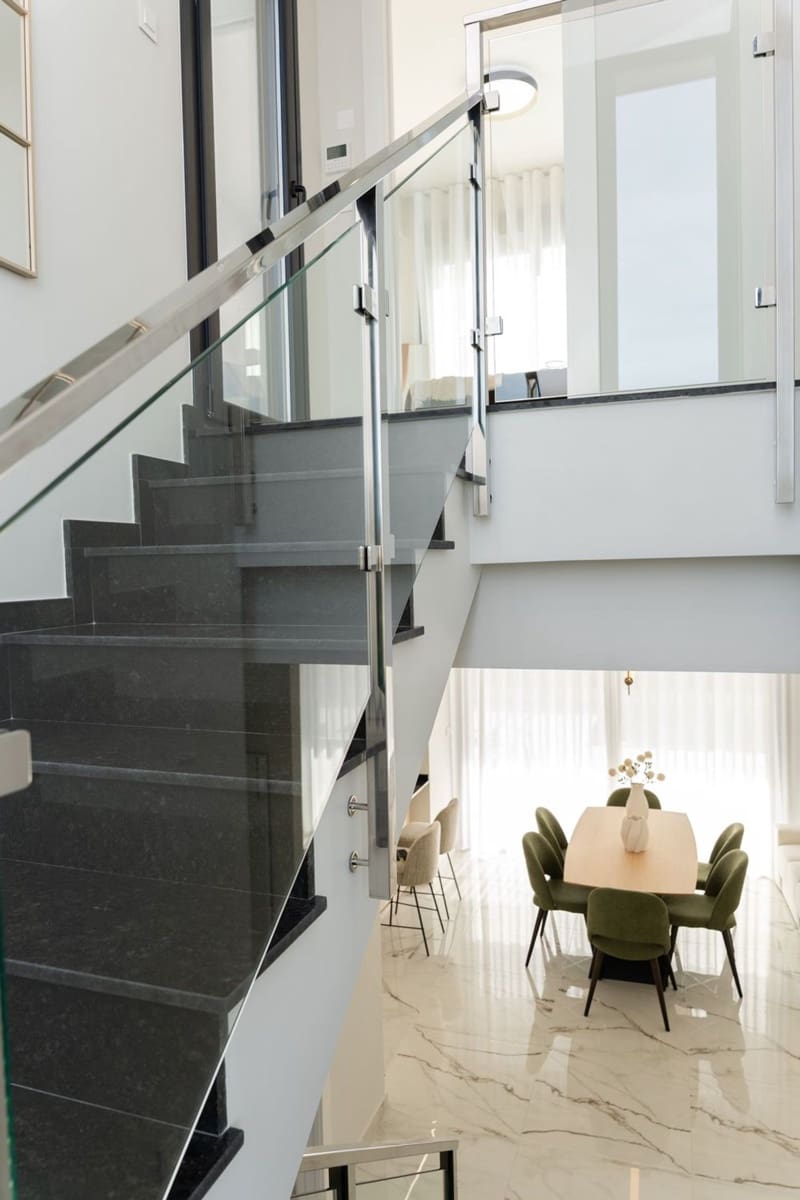 3 soverom Villa til salgs i Ciudad Quesada med svømmebasseng garasje - € 555 000 (Ref: 9445834)