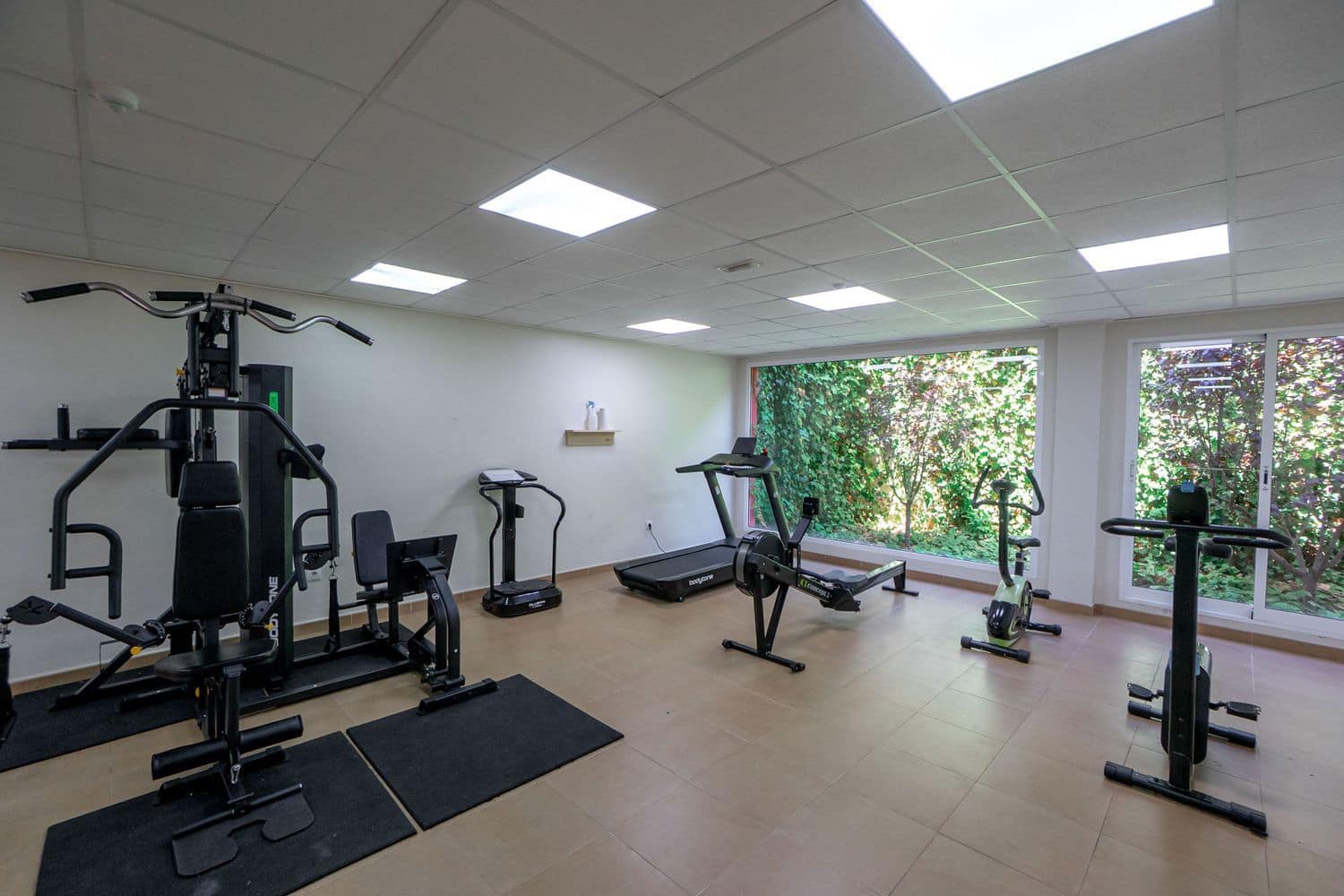 2 chambre Appartement à vendre à Orihuela Costa avec piscine garage - 199 900 € (Ref: 9467953)