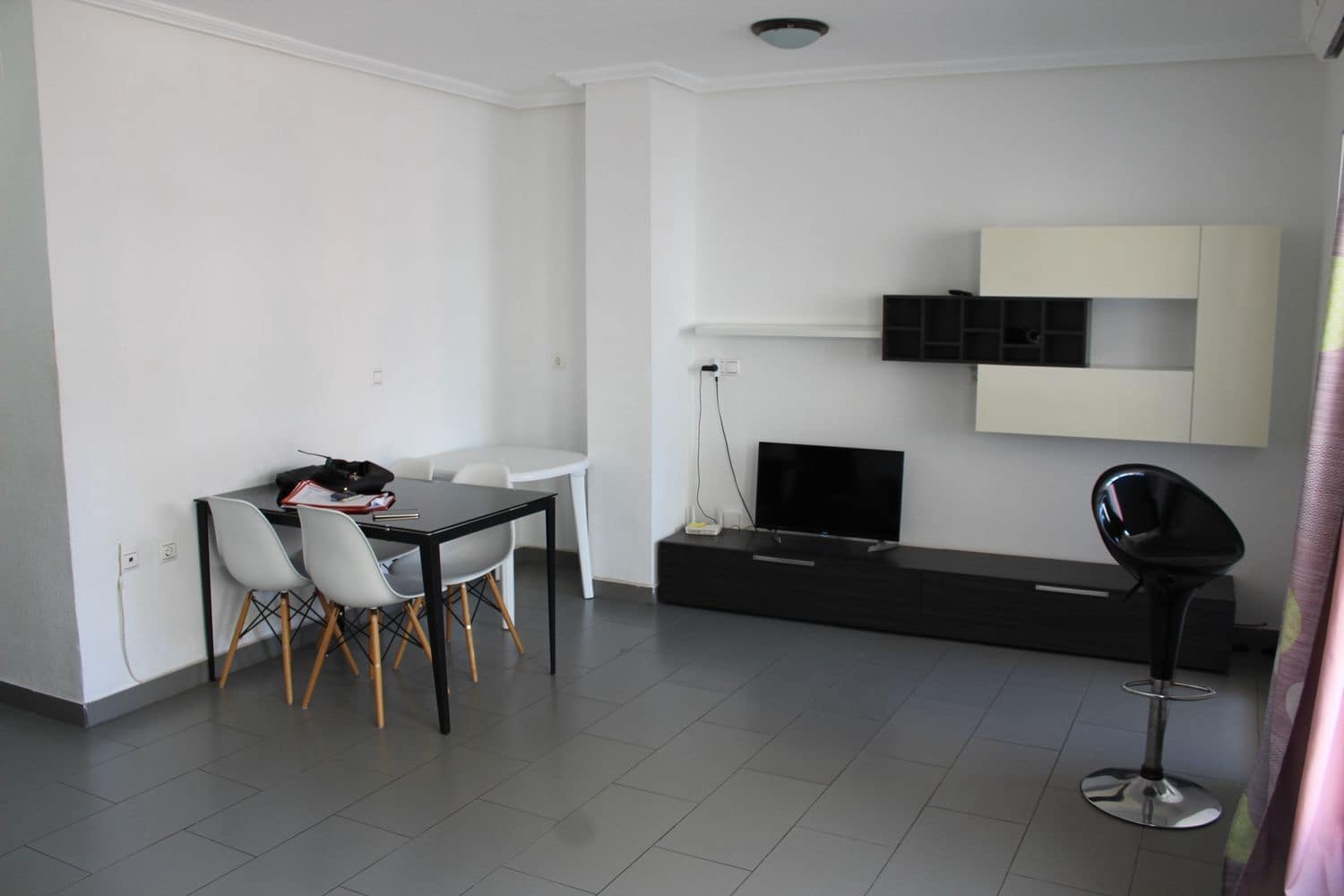 2 makuuhuone Huoneisto myytävänä paikassa Torrevieja mukana 
autotalli - 121 900 € (Ref: 9467954)