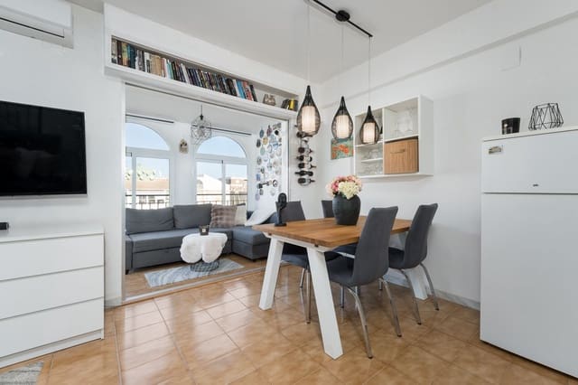 Apartamento de 2 habitaciones en La Veleta, Torrevieja en venta con garaje - 169.500 € (Ref: 9471911)