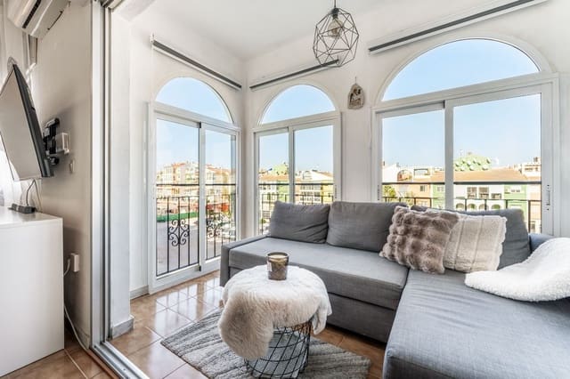 Apartamento de 2 habitaciones en La Veleta, Torrevieja en venta con garaje - 169.500 € (Ref: 9471911)