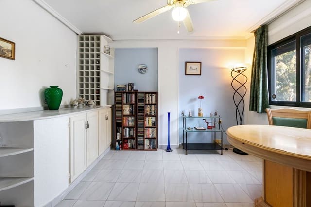 3 bedroom Apartment for sale in La Zenia, Orihuela with pool garage - € 199,900 (Ref: 9481667)