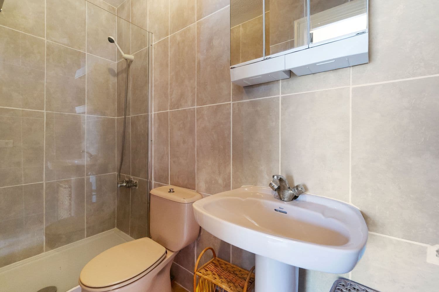 1 sypialnia Apartament na sprzedaż w Torrevieja z basenem garażem - 104 900 € (Ref: 9496705)