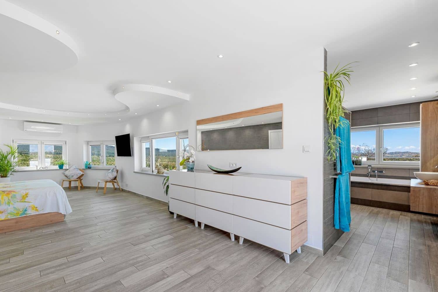 5 sypialnia Finka/Dom wiejski na sprzedaż w Orihuela z basenem garażem - 1 694 900 € (Ref: 9501858)