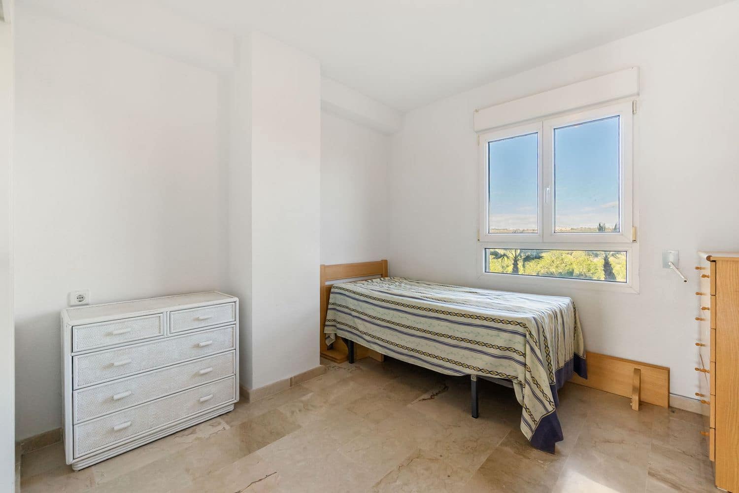 3 bedroom Apartment for sale in Campoamor with pool garage - € 199,900 (Ref: 9533214)