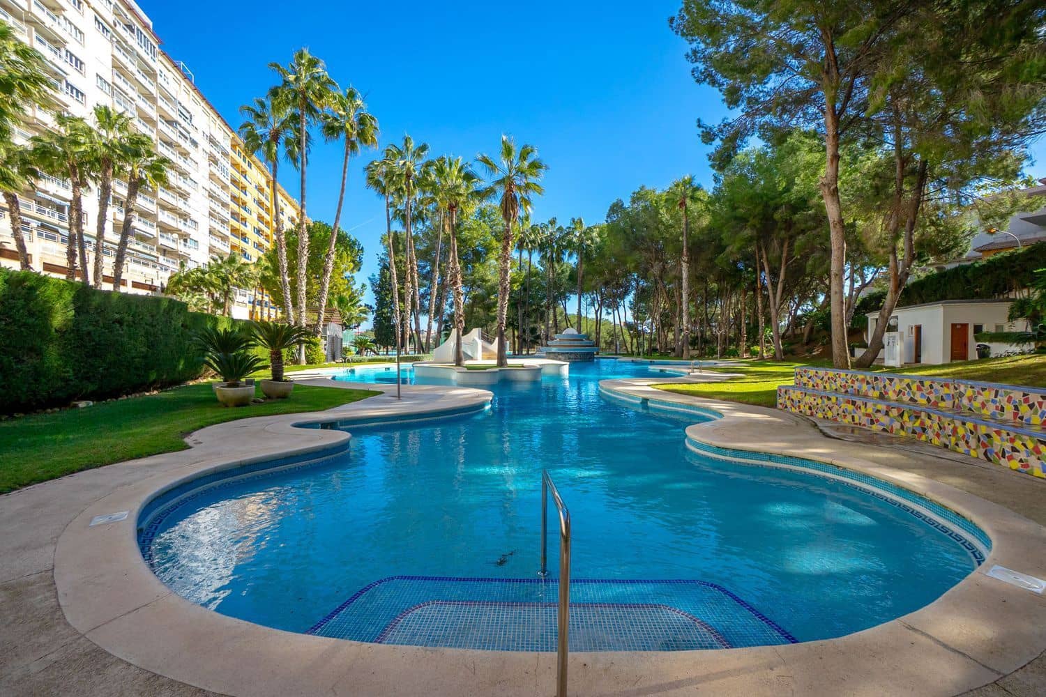 3 bedroom Apartment for sale in Campoamor with pool garage - € 199,900 (Ref: 9533214)