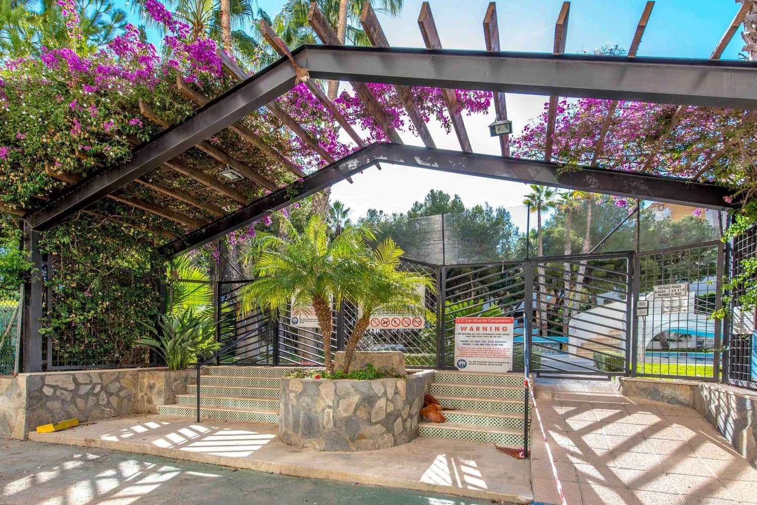 3 bedroom Apartment for sale in Campoamor with pool garage - € 199,900 (Ref: 9533214)