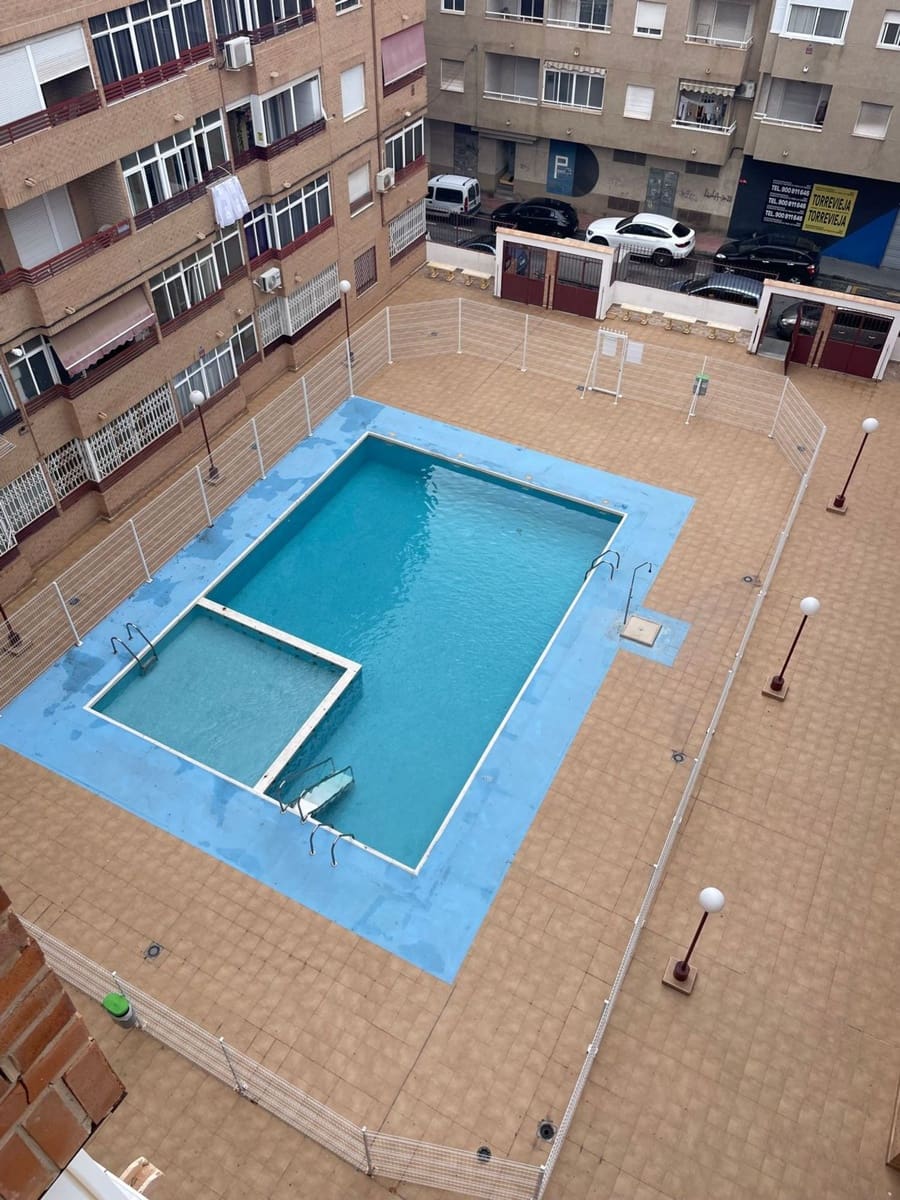 1 camera da letto Appartamento in vendita in Torrevieja con piscina garage - 119.900 € (Rif: 9535410)