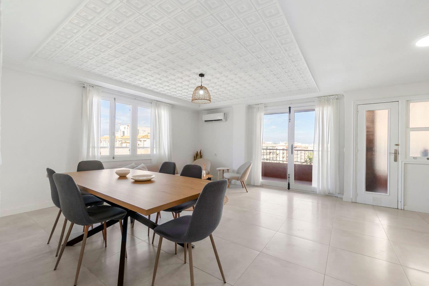 3 quarto Apartamento para venda em Torrevieja com piscina garagem - 219 000 € (Ref: 9547383)