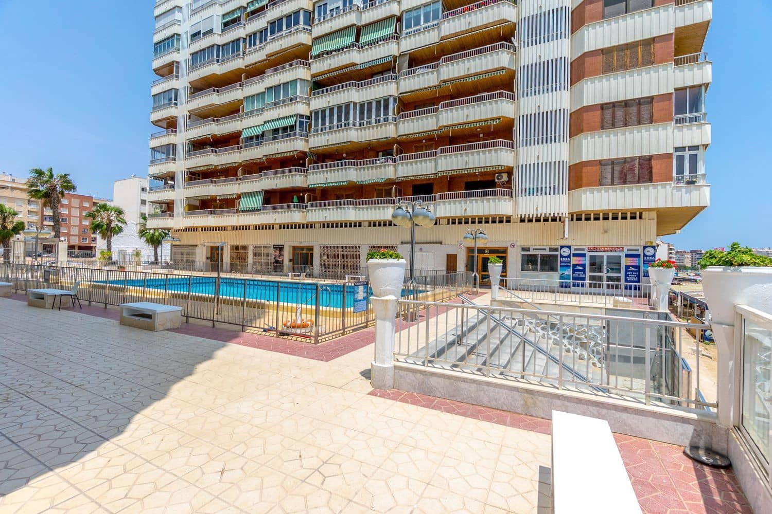 3 quarto Apartamento para venda em Torrevieja com piscina garagem - 219 000 € (Ref: 9547383)