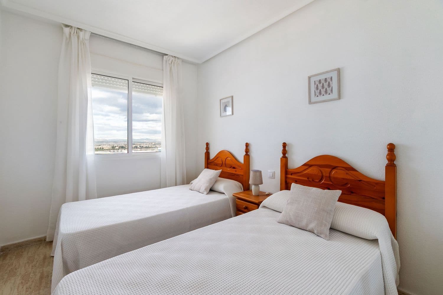 2 soveværelse Lejlighed til salg i Torrevieja med swimmingpool garage - € 169.900 (Ref: 9557480)