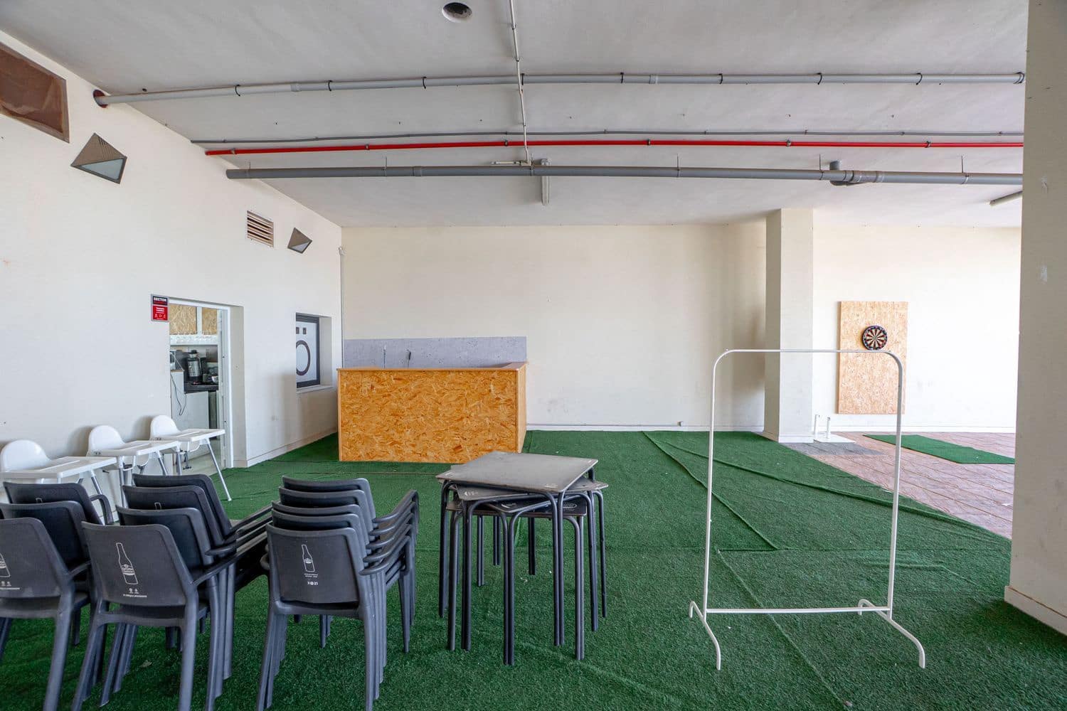 Erhverv til leje i La Zenia - € 750 (Ref: 9564185)