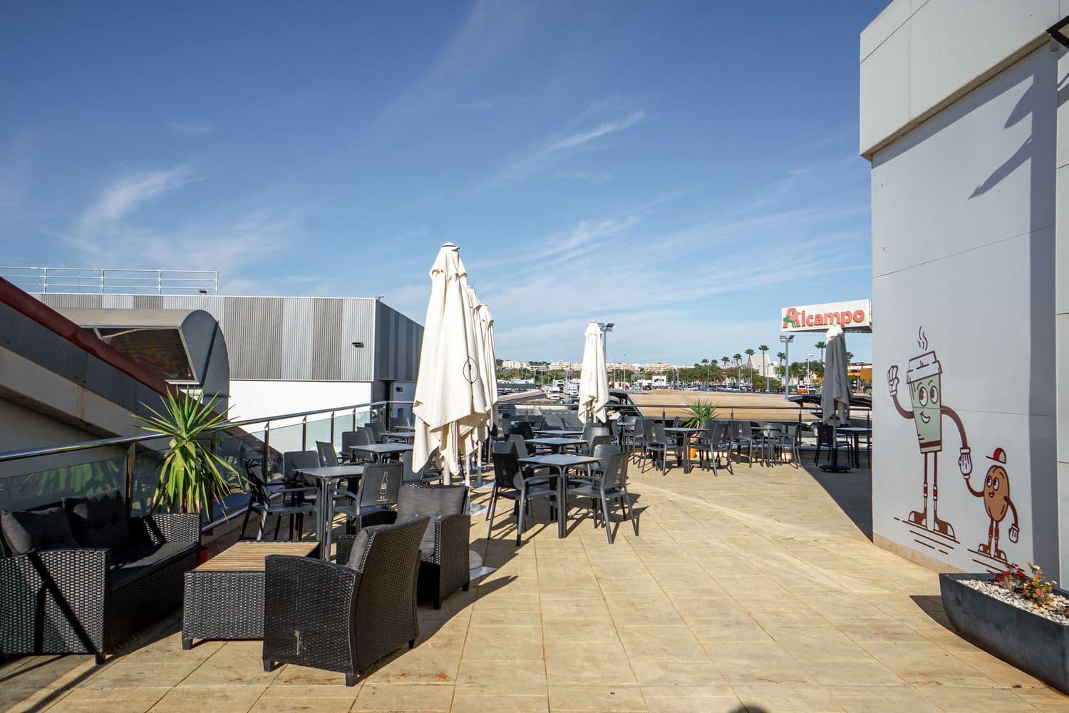 Erhverv til leje i La Zenia - € 750 (Ref: 9564185)