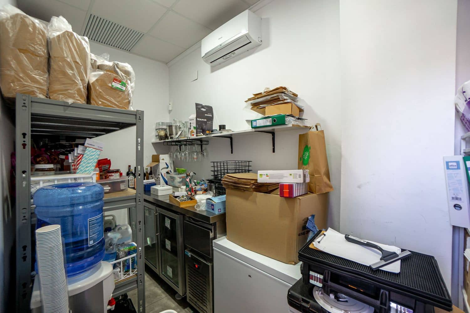 Erhverv til leje i La Zenia - € 750 (Ref: 9564185)