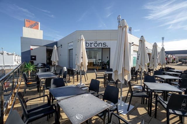 Erhverv til leje i La Zenia, Orihuela - € 750 (Ref: 9564185)