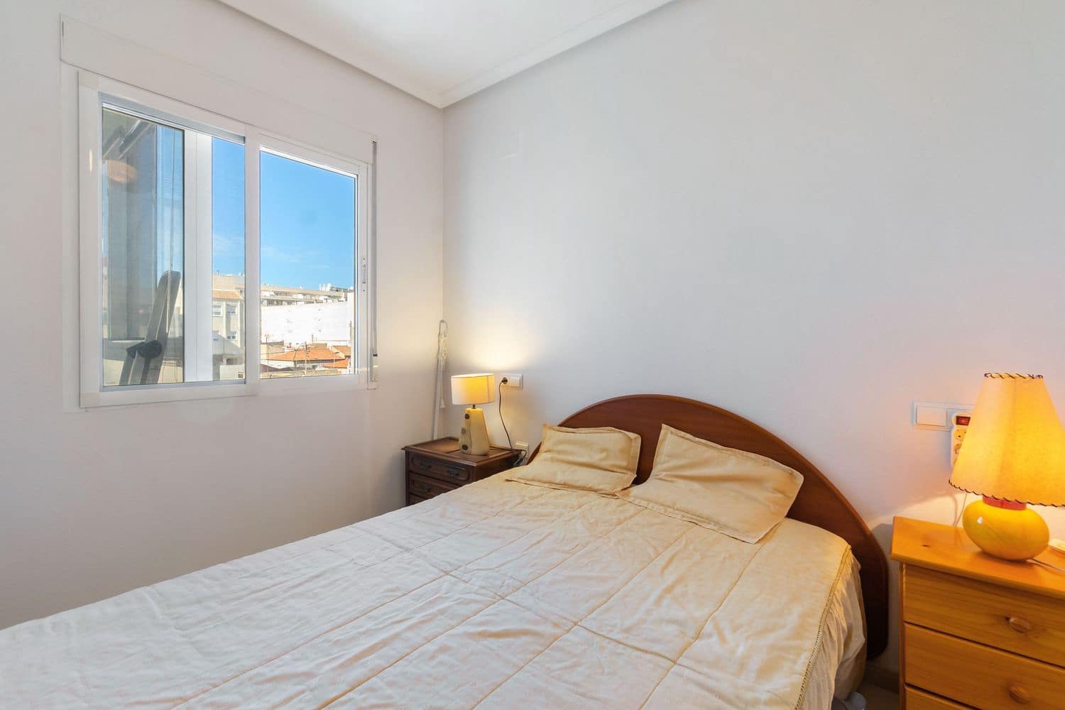 1 Zimmer Apartment zu verkaufen in Torrevieja mit Garage - 149.900 € (Ref: 9590494)