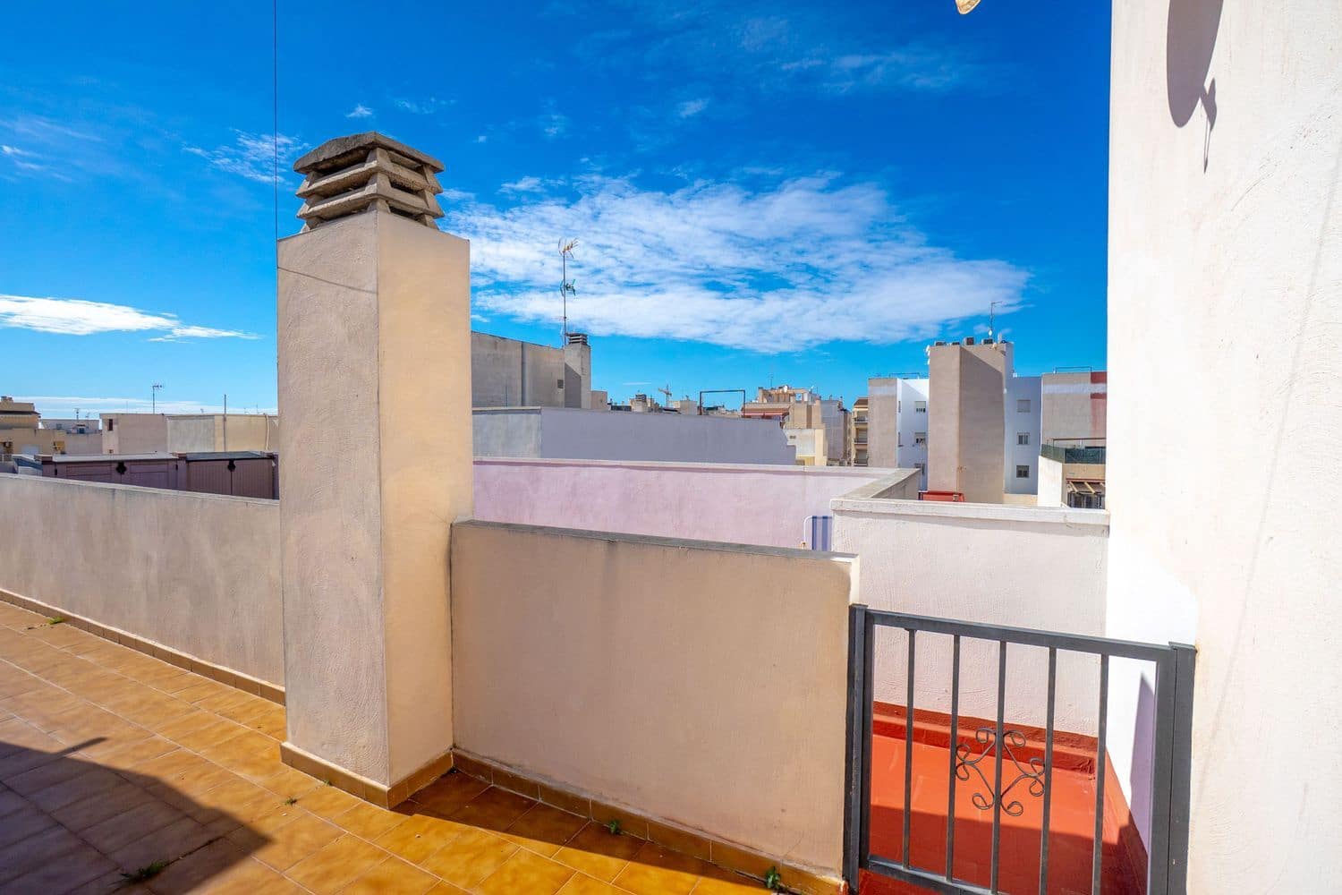 1 Zimmer Apartment zu verkaufen in Torrevieja mit Garage - 149.900 € (Ref: 9590494)