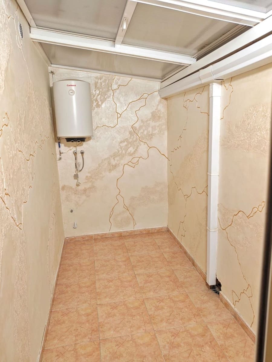 2 soverom Leilighet til salgs i Torrevieja med svømmebasseng garasje - € 181 000 (Ref: 9594521)