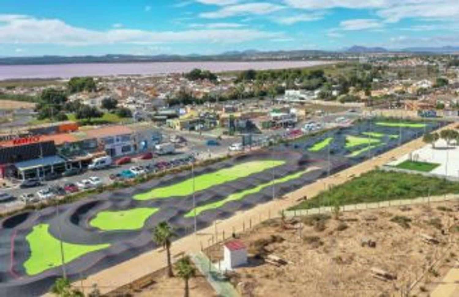 2 quarto Apartamento para venda em Torrevieja com piscina garagem - 297 000 € (Ref: 9618968)