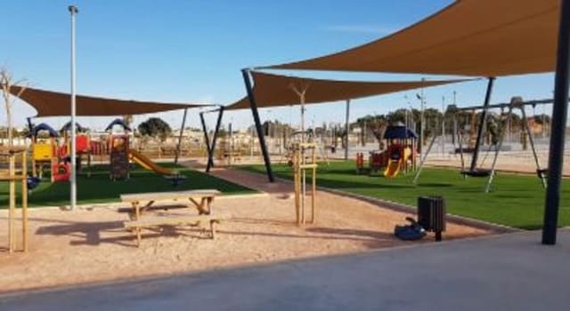 1 quarto Apartamento para venda em El Chaparral - La Siesta - La Torreta, Torrevieja com piscina garagem - 268 000 € (Ref: 9618970)