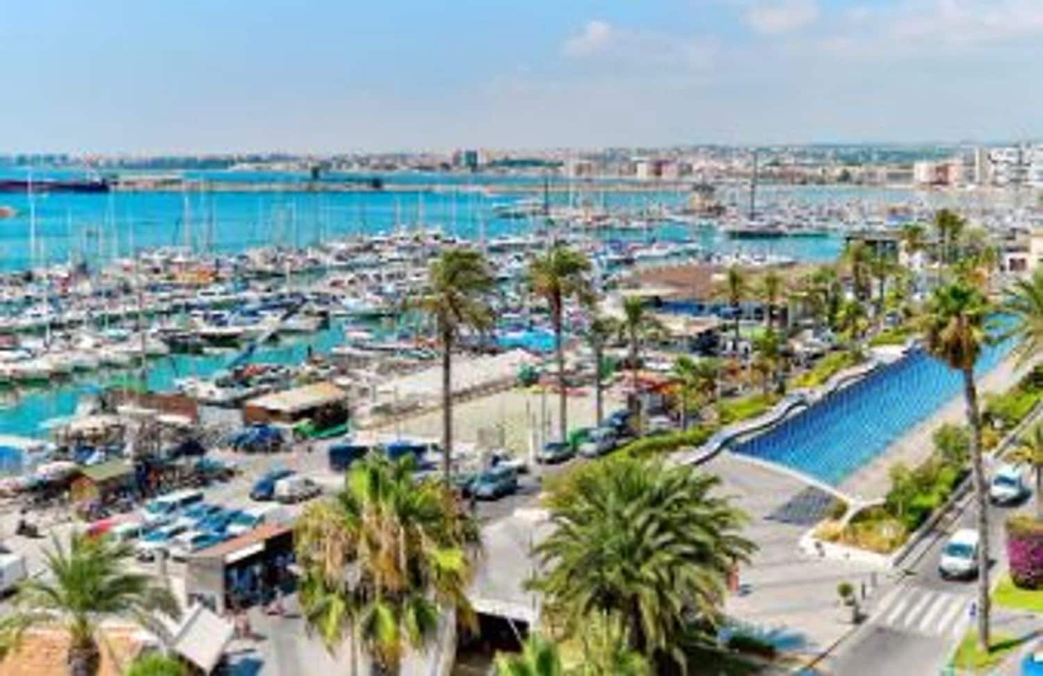 3 quarto Apartamento para venda em Torrevieja com piscina garagem - 368 000 € (Ref: 9618971)