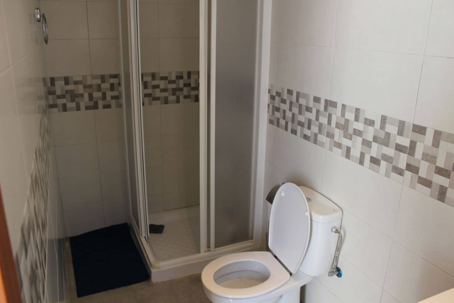 4 soveværelse Byhus til salg i Los Montesinos med swimmingpool garage - € 275.000 (Ref: 9636223)