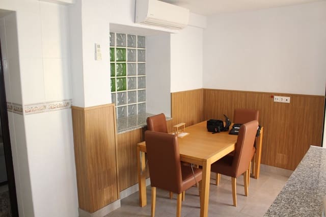 4 soveværelse Byhus til salg i Los Montesinos med swimmingpool garage - € 275.000 (Ref: 9636223)