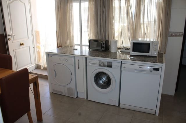 4 soveværelse Byhus til salg i Los Montesinos med swimmingpool garage - € 275.000 (Ref: 9636223)