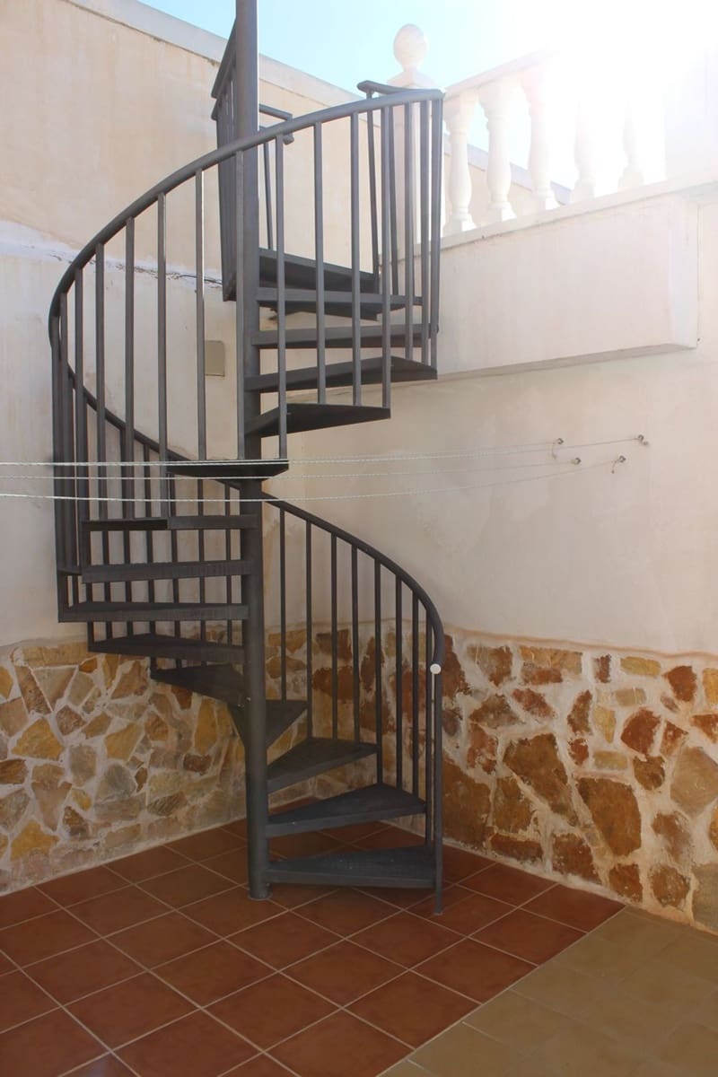 4 soveværelse Byhus til salg i Los Montesinos med swimmingpool garage - € 275.000 (Ref: 9636223)