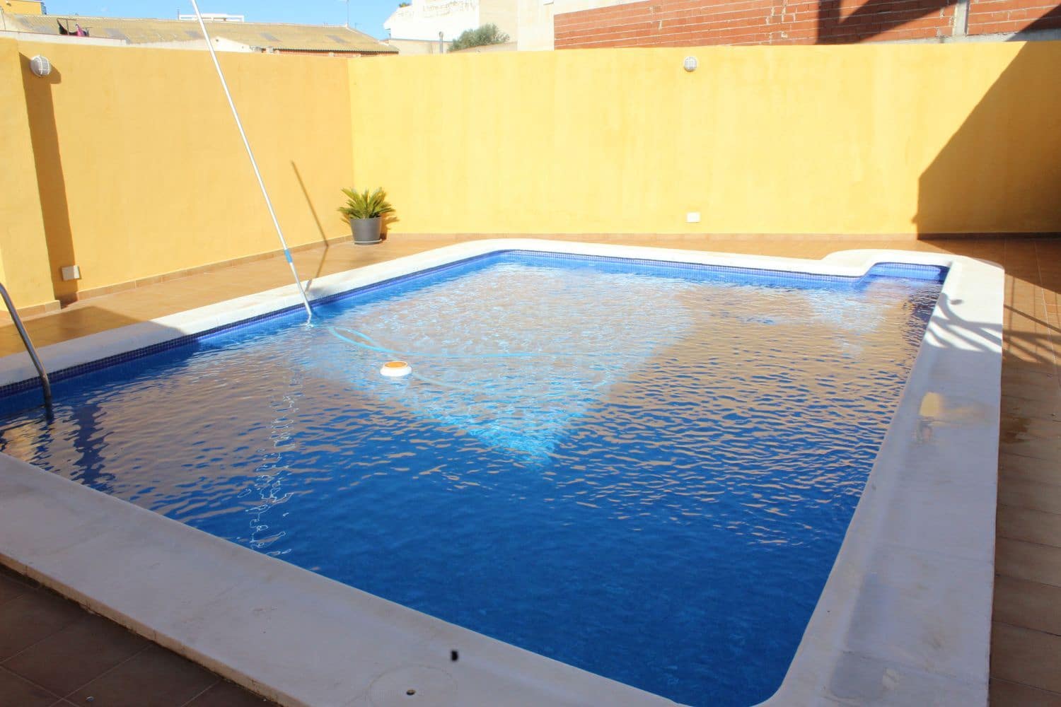 4 soveværelse Byhus til salg i Los Montesinos med swimmingpool garage - € 275.000 (Ref: 9636223)