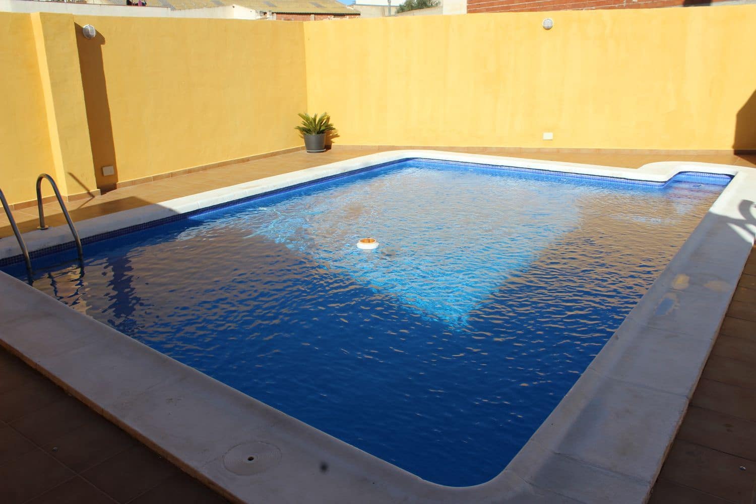 4 bedroom Townhouse for sale in Los Montesinos with pool garage - € 275,000 (Ref: 9636223)