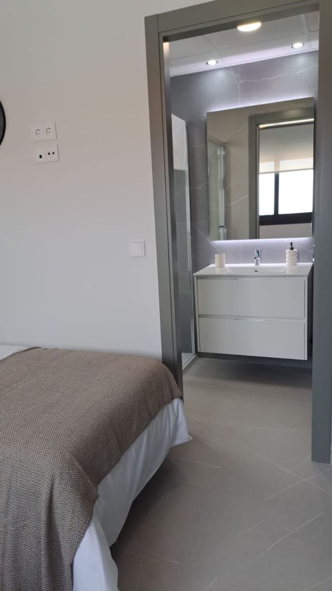 3 sovrum Hus till salu i Torrevieja med pool garage - 620 000 € (Ref: 9647715)