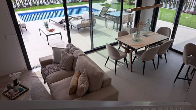 3 bedroom Townhouse for sale in El Chaparral - La Siesta - La Torreta, Torrevieja with pool garage - € 620,000 (Ref: 9647715)