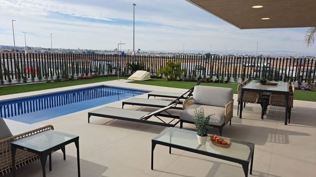 3 bedroom Townhouse for sale in El Chaparral - La Siesta - La Torreta, Torrevieja with pool garage - € 620,000 (Ref: 9647715)