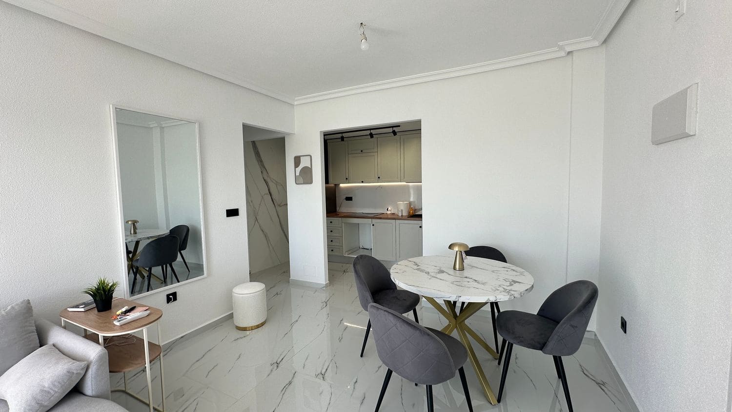 1 chambre Appartement à vendre à Orihuela Costa avec piscine garage - 162 000 € (Ref: 9651059)