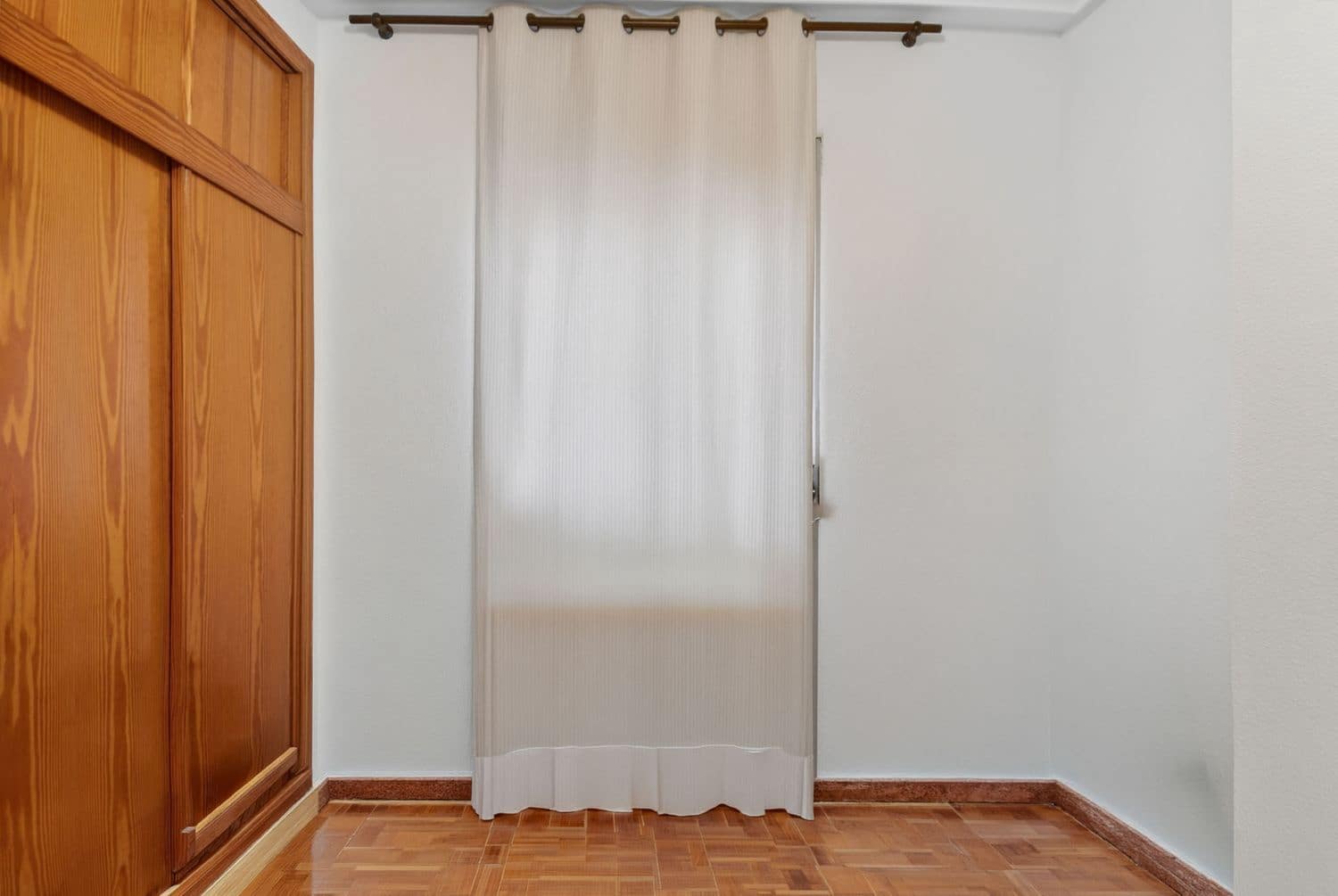 2 sovrum Lägenhet till salu i Torrevieja med pool garage - 123 000 € (Ref: 9673730)