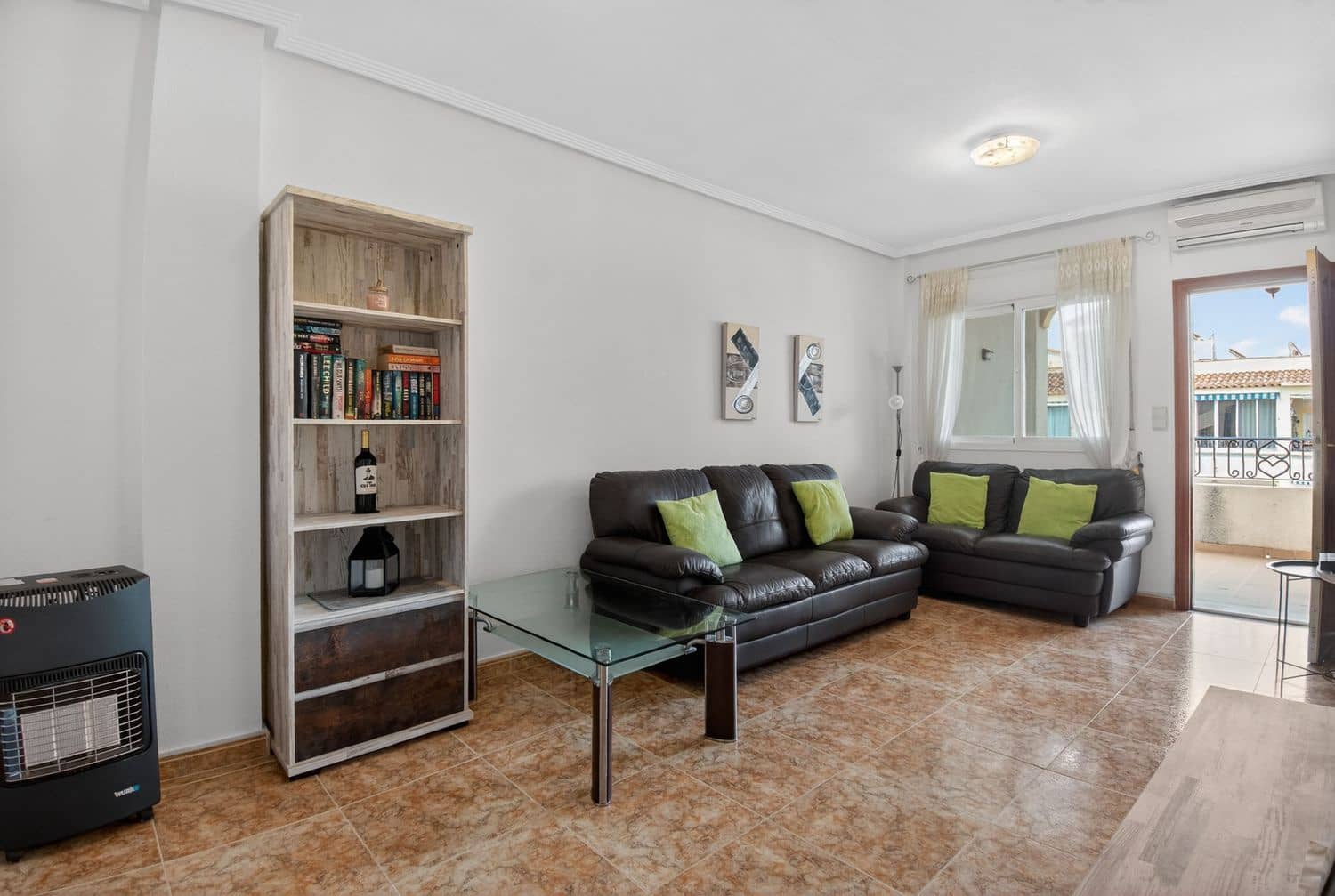 2 bedroom Apartment for sale in Orihuela Costa with pool garage - € 149,900 (Ref: 9679488)