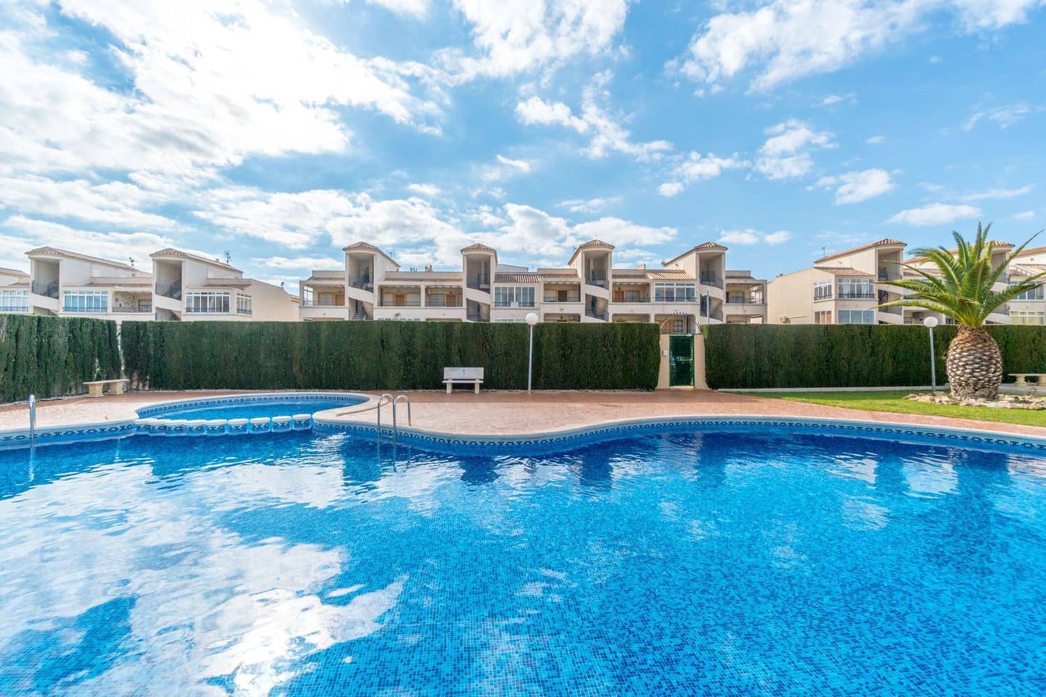 2 bedroom Apartment for sale in Orihuela Costa with pool garage - € 149,900 (Ref: 9679488)