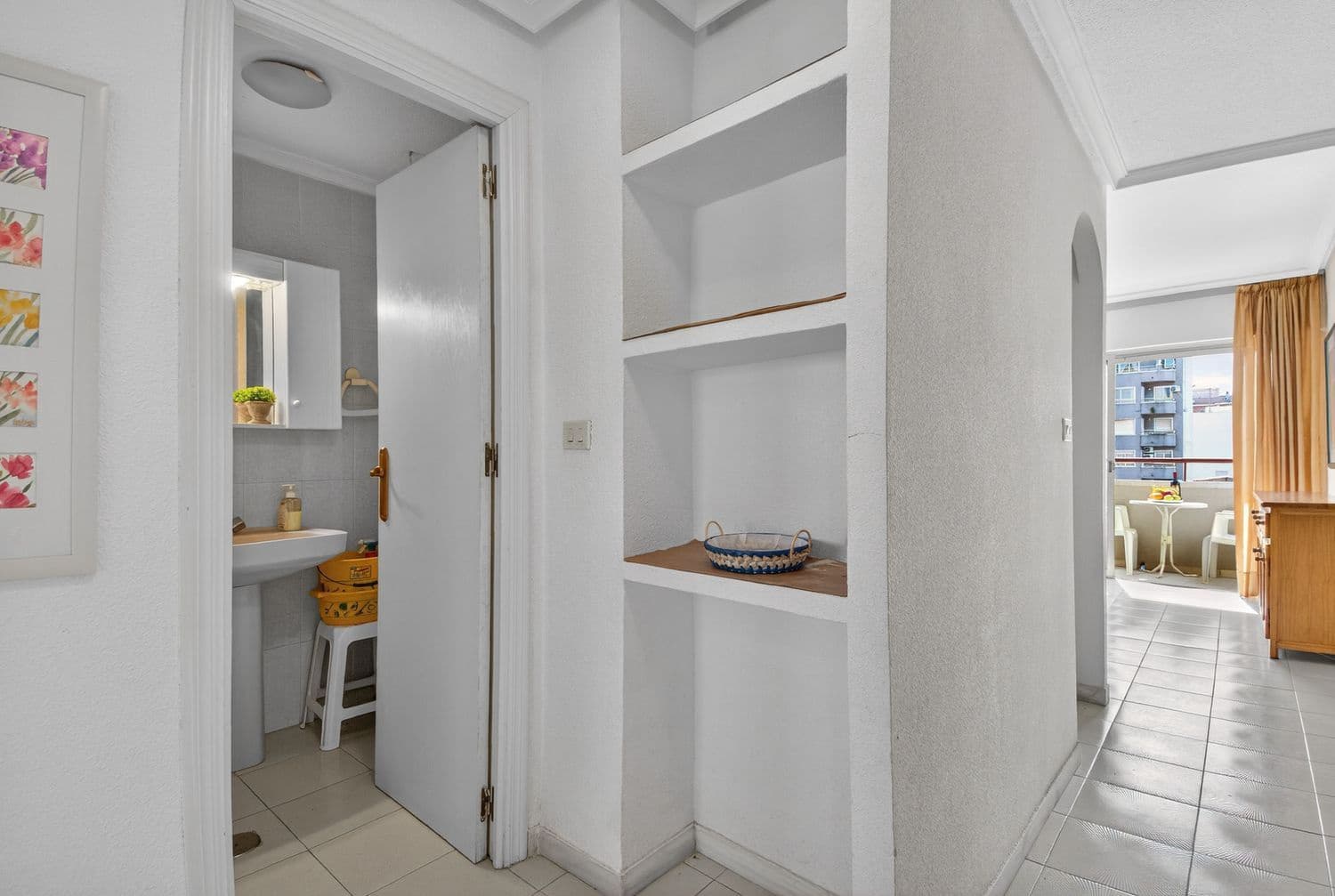 1 sovrum Lägenhet till salu i Torrevieja med garage - 124 000 € (Ref: 9700369)