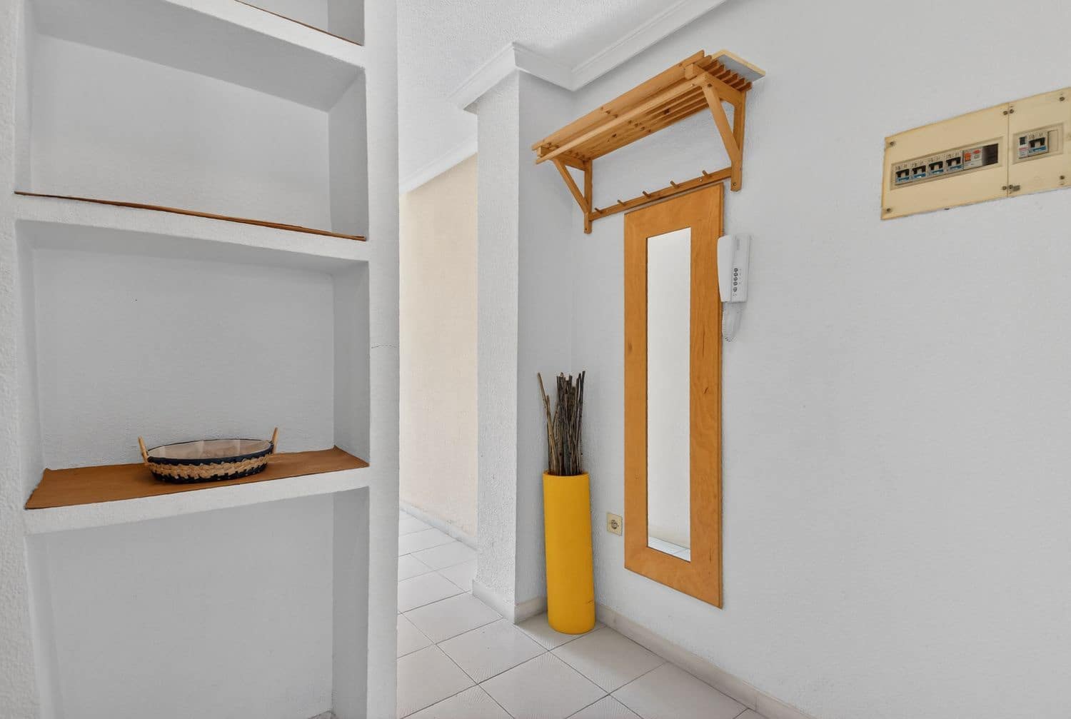 1 sovrum Lägenhet till salu i Torrevieja med garage - 124 000 € (Ref: 9700369)