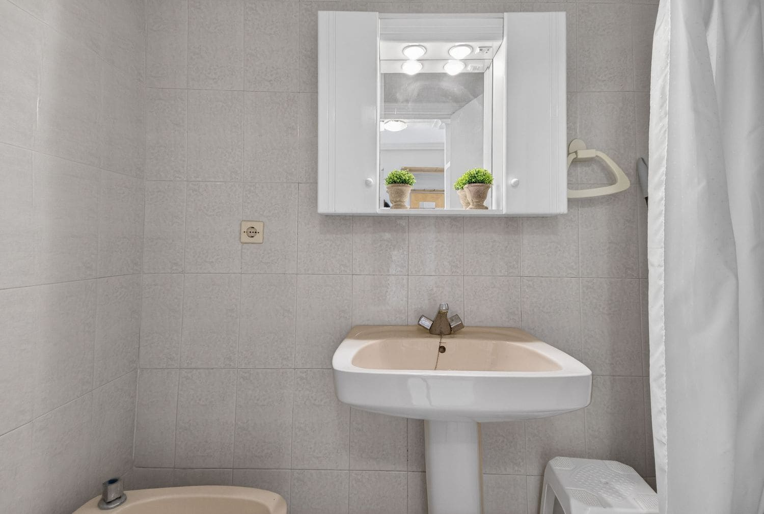 1 sovrum Lägenhet till salu i Torrevieja med garage - 124 000 € (Ref: 9700369)