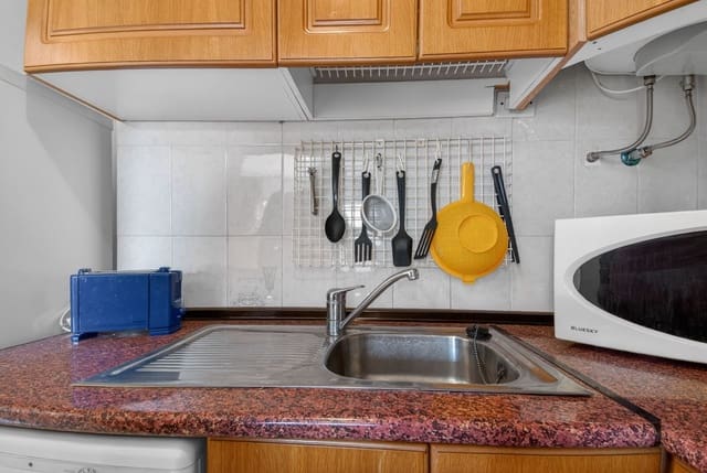 1 quarto Apartamento para venda em Las Piscinas Naturales, Torrevieja com garagem - 124 000 € (Ref: 9700369)