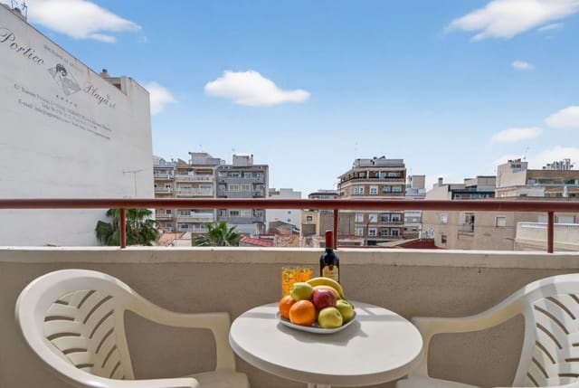 1 quarto Apartamento para venda em Las Piscinas Naturales, Torrevieja com garagem - 124 000 € (Ref: 9700369)