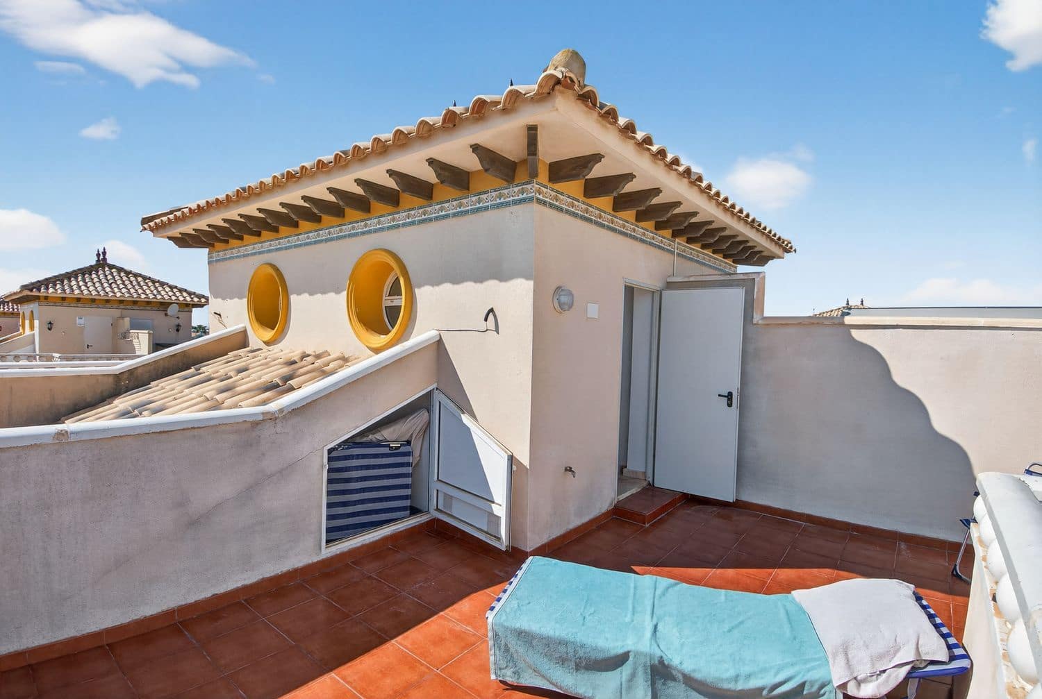3 Zimmer Haus zu verkaufen in Orihuela Costa mit Pool Garage - 229.000 € (Ref: 9721093)