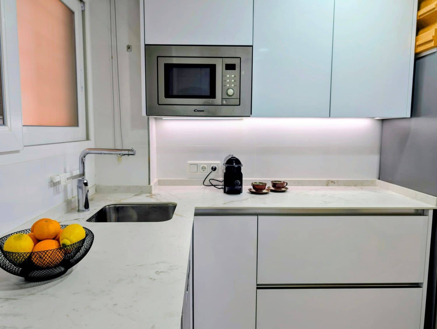 2 bedroom Apartment for sale in Punta Prima with garage - € 284,900 (Ref: 9737977)