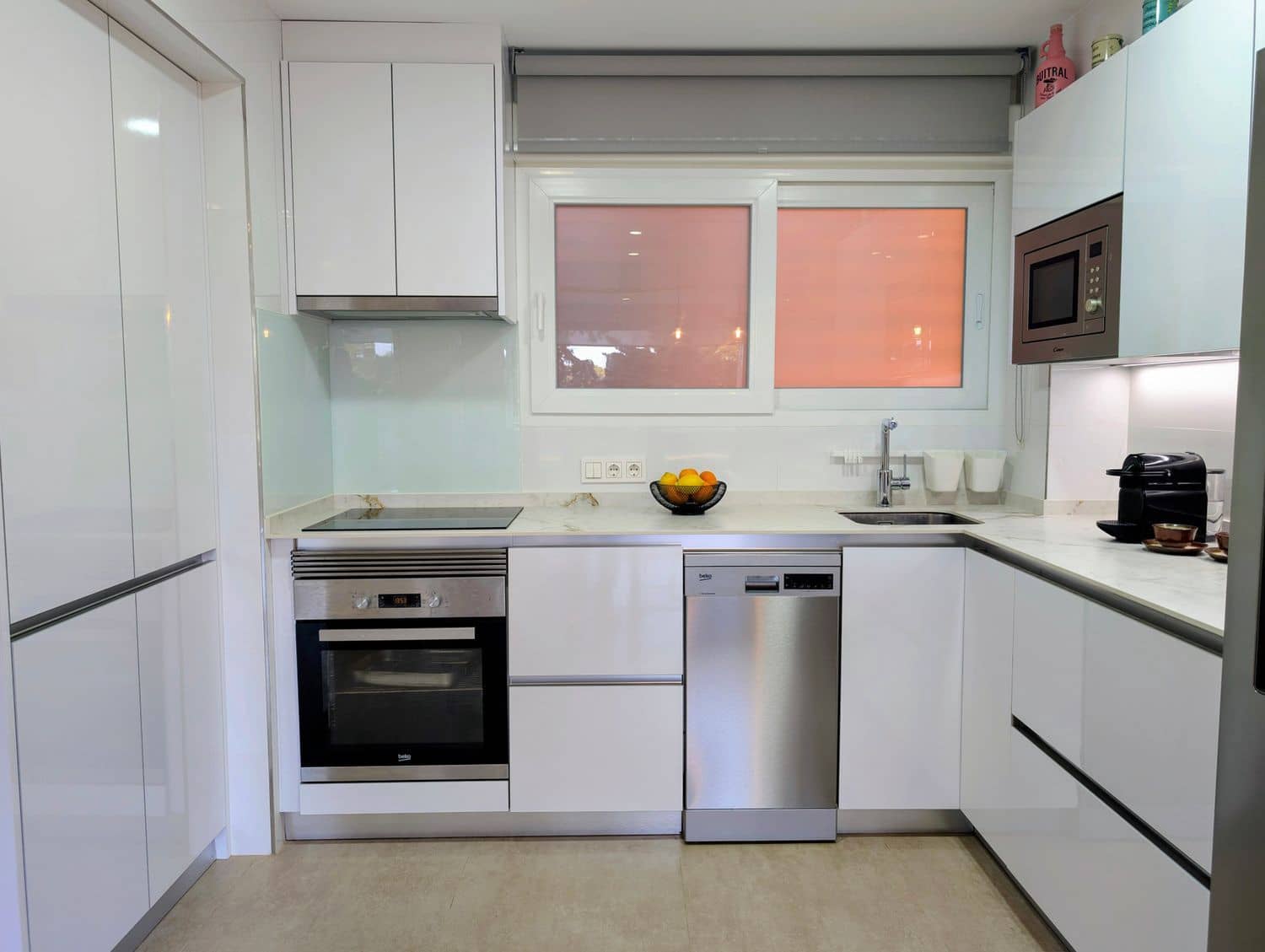 2 bedroom Apartment for sale in Punta Prima with garage - € 284,900 (Ref: 9737977)