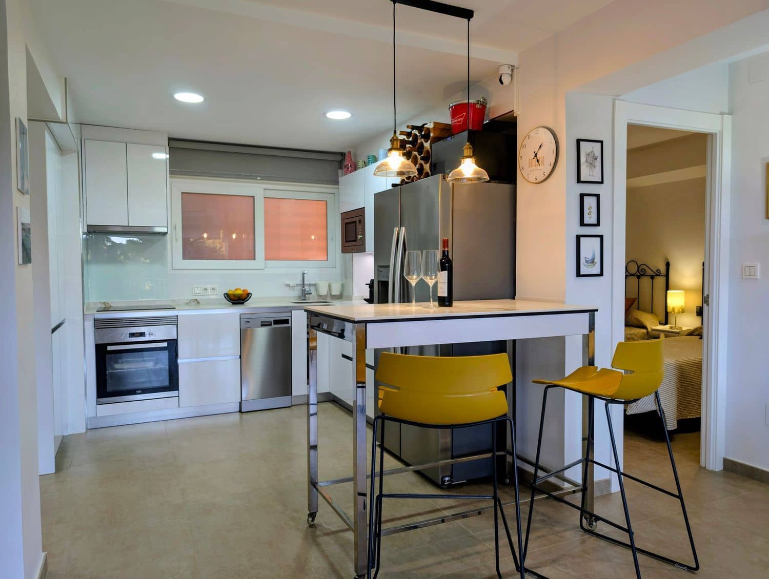 2 bedroom Apartment for sale in Punta Prima with garage - € 284,900 (Ref: 9737977)