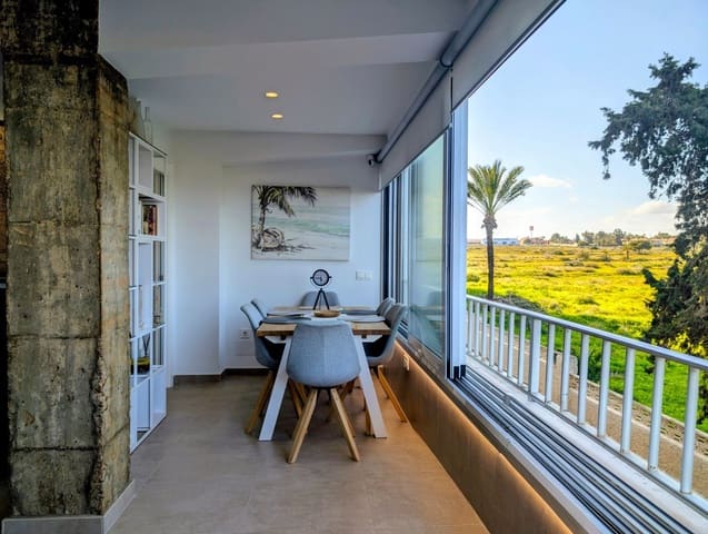 2 chambre Appartement à vendre à Punta Prima, Torrevieja avec garage - 284 900 € (Ref: 9737977)