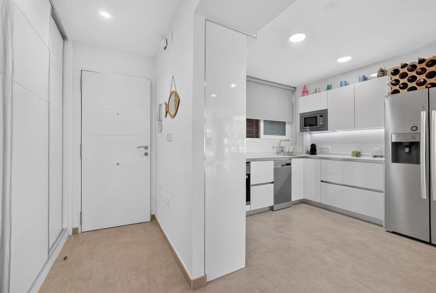2 bedroom Apartment for sale in Punta Prima with garage - € 284,900 (Ref: 9737977)