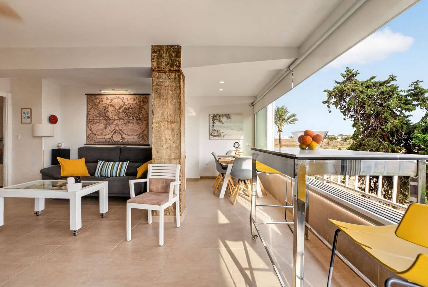 2 bedroom Apartment for sale in Punta Prima with garage - € 284,900 (Ref: 9737977)